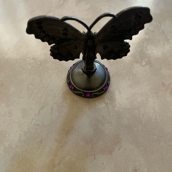 Elegant Butterfly Wall Decor with Pink and Black Accents - Picture 5 of 6